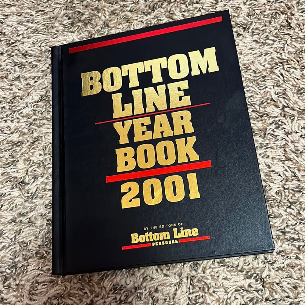 BOTTOM LINE YEAR BOOK‎ 2001